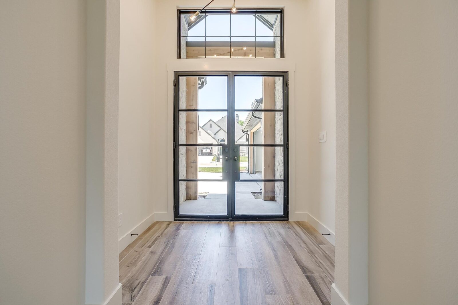 1341 Crown Valley main door interior view